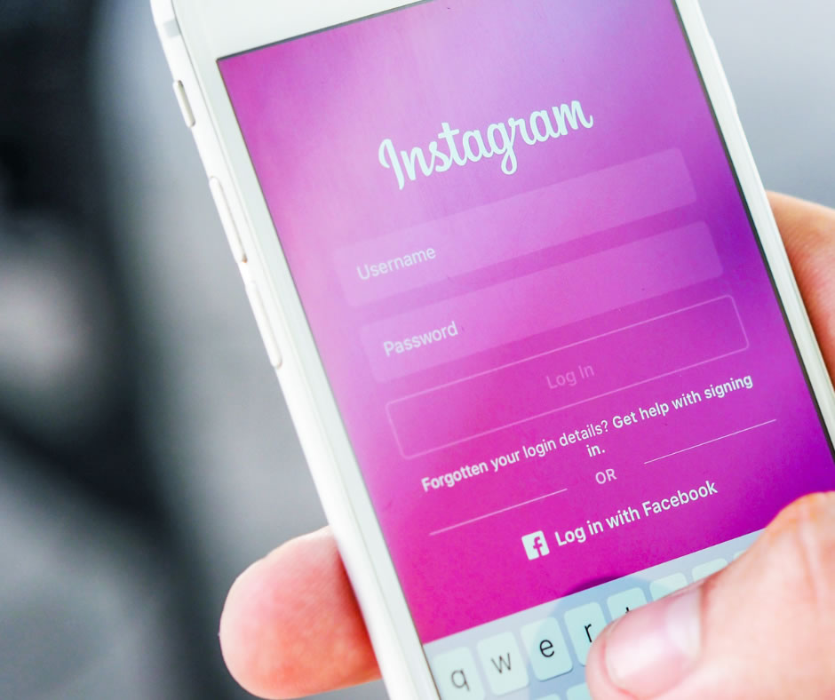 Social media Instagram tablet